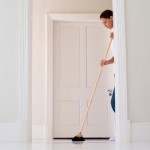 Long wooden handle brooms, mops, snow shovels, 4 feet 120 cm, outdoor sticks, 25 pieces